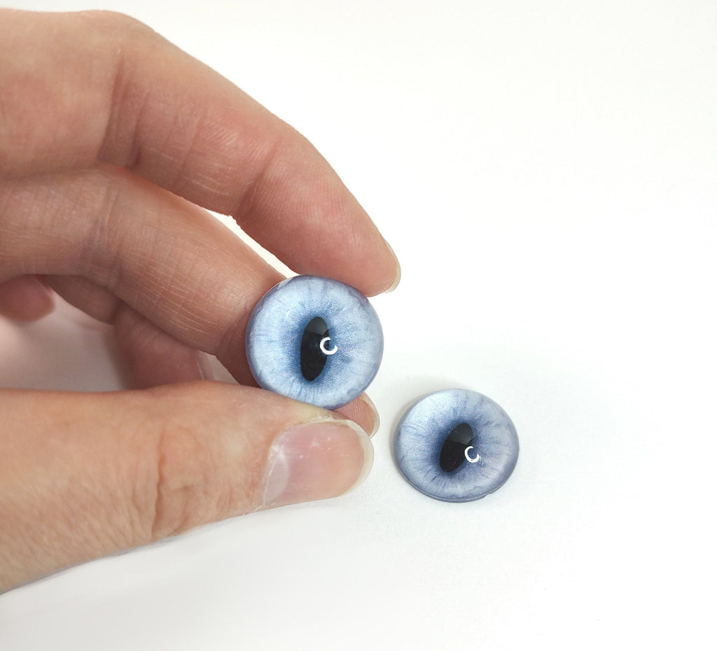 Platinum Blue Fox RF25- Handmade Glass Taxidermy Eyes