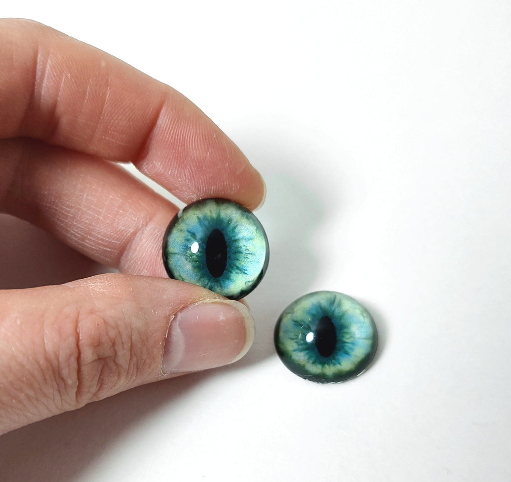 Dark Spruce Fox MC6 - Handmade Glass Taxidermy Eyes