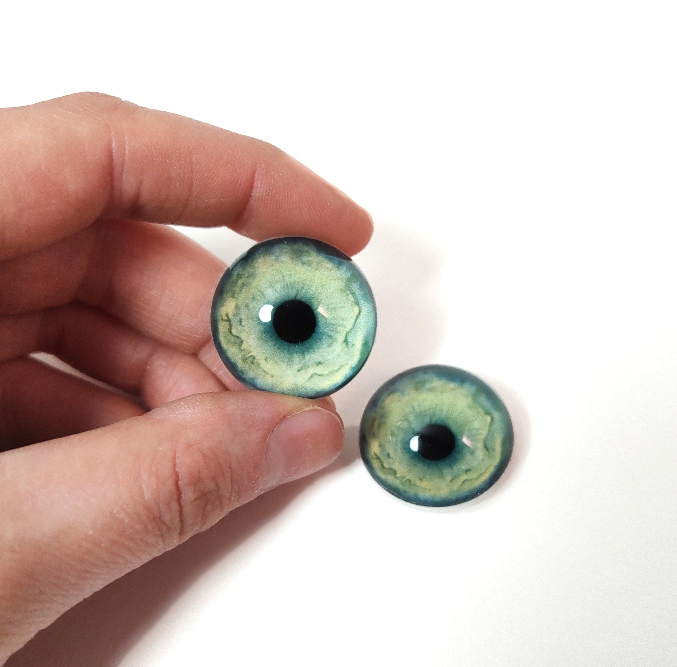Green Lion CW21- Handmade Glass Taxidermy Eyes