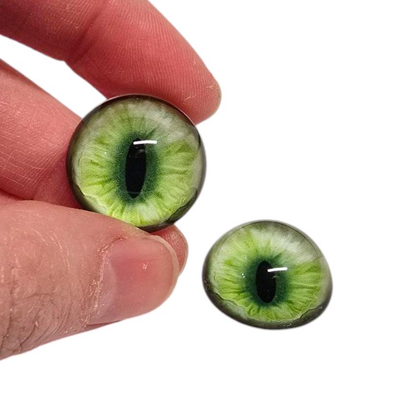Verdant Green MC20 - Handmade Glass Taxidermy Eyes