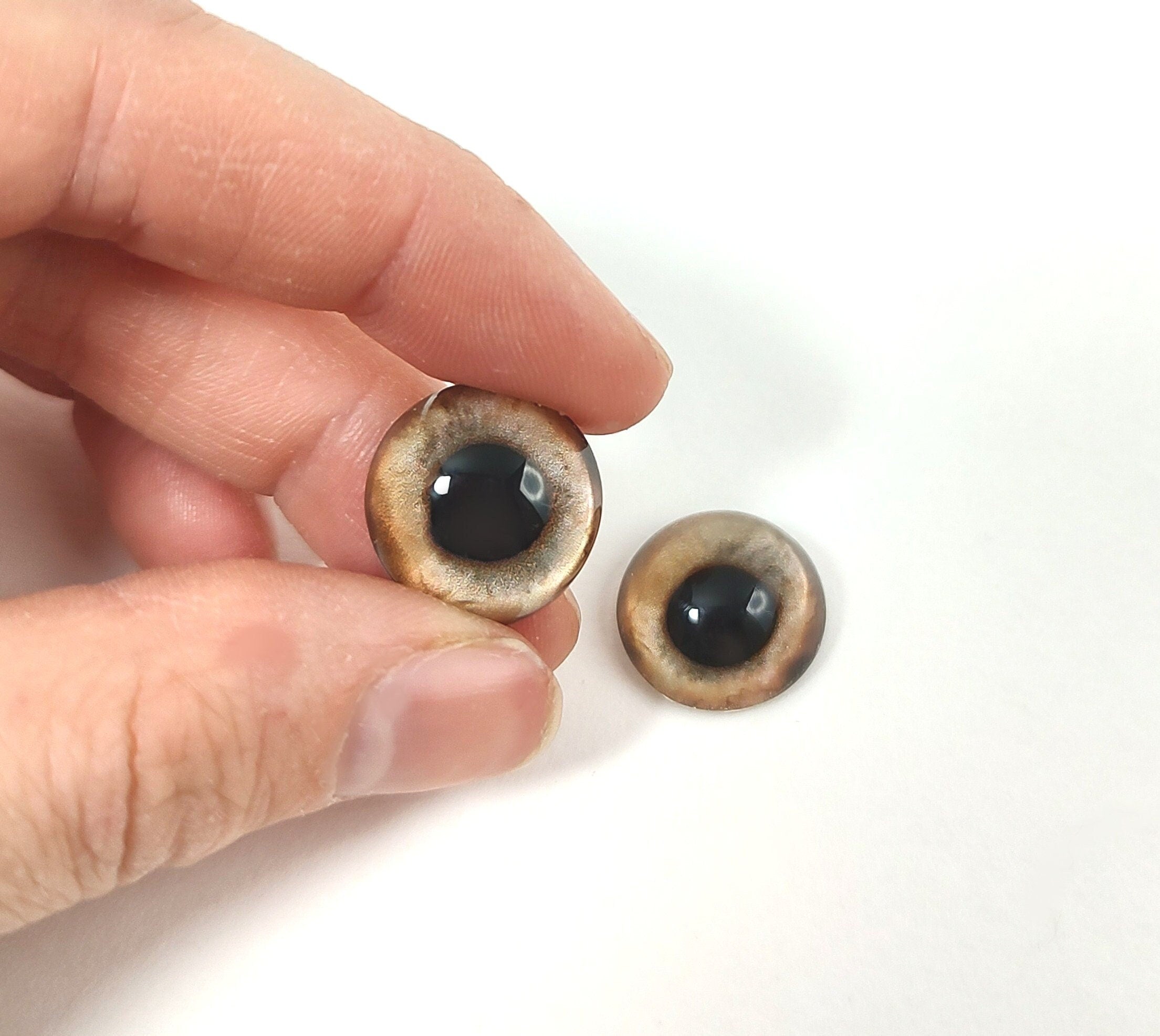 Hazel Rabbit MM3 - Handmade Glass Taxidermy Eyes